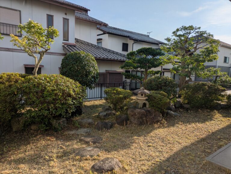 > 草刈り草取り、剪定　東郷町